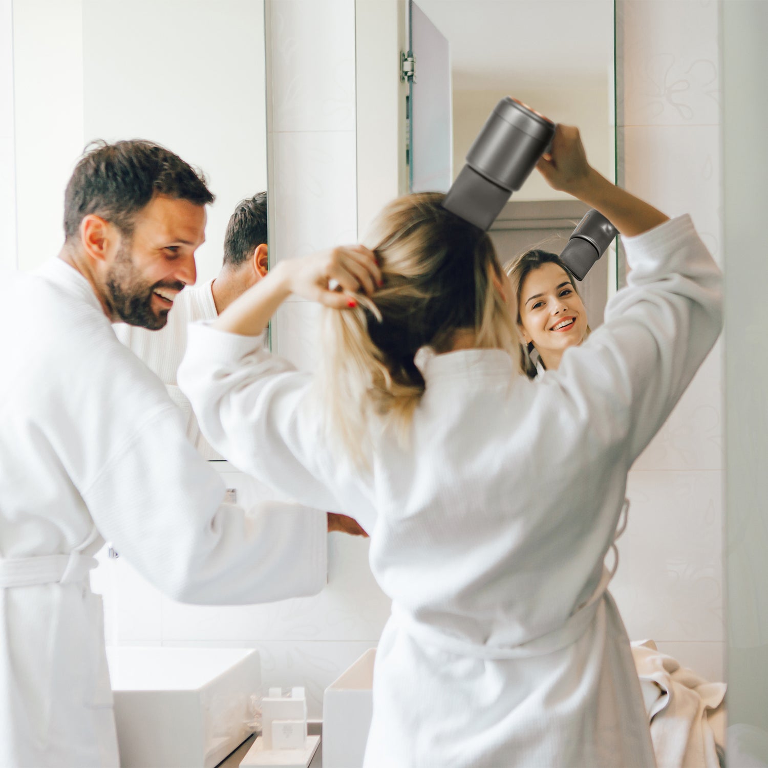 Secador Invictus Hair D7 con fragancia Secret Oasis – Set 5 piezas (Consigue Accesorio Oasis GRATIS)